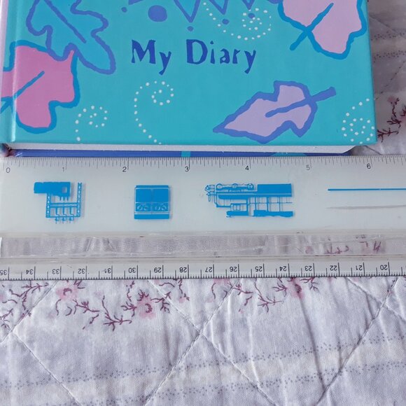 Rare Vintage 90s Hallmark Disney's Pocahontas Lock Diary - Picture 10 of 10